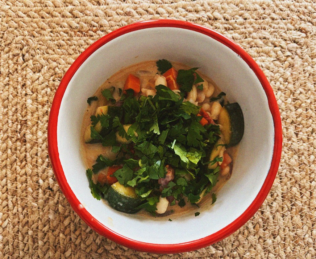 Easy Vegetarian Curry Recipe with Coconut&nbsp;Milk