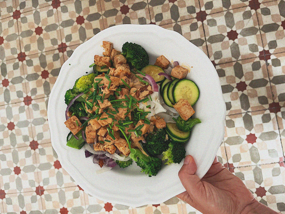 Easy Vegan Rice Noodles with&nbsp;Tofu